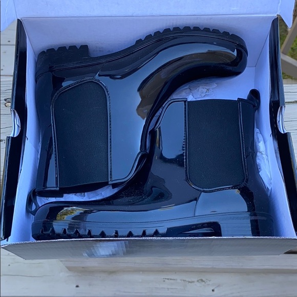 Chelsea Rain Boots - Picture 7 of 7